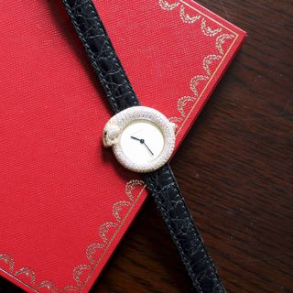 Photo by ToSeRu / ウォッチ&ジュエリーオンラインショップ on June 30, 2021. May be an image of jewelry.