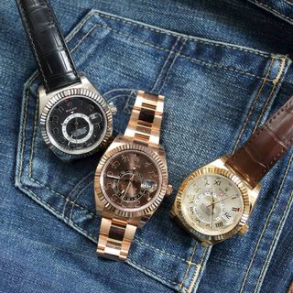 Photo by ToSeRu / ウォッチ&ジュエリーオンラインショップ on June 30, 2021. May be an image of jewelry.